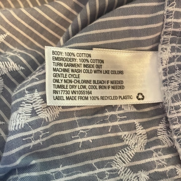 A New Day Off‎ Shoulder Sleeves Stripes And Daisy Top - Picture 7 of 7